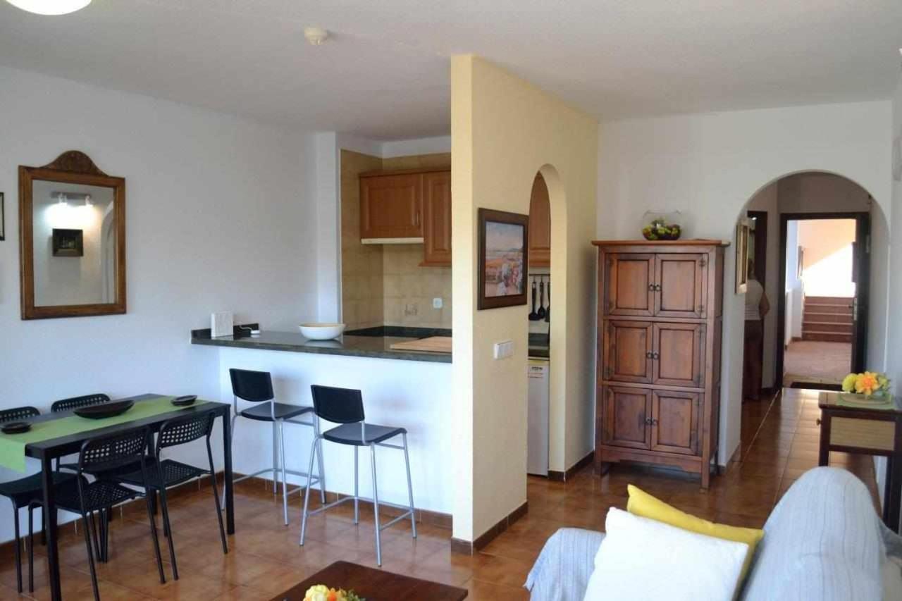 Apartamento 251 Con Vistas Al Mar Y A La Piscina San Miguel de Abona Luaran gambar