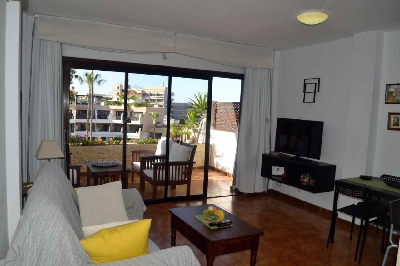 Apartamento 251 Con Vistas Al Mar Y A La Piscina San Miguel de Abona Luaran gambar